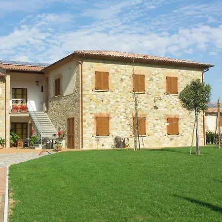 Sleeps 4 Pool Wifi T765037