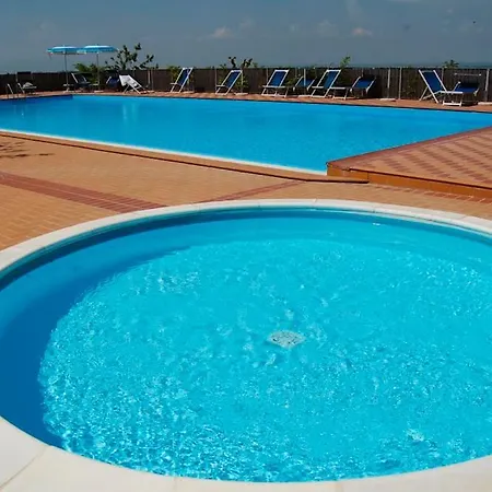 Sleeps 4 Pool Wifi T765037 Apartamento