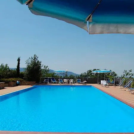 Sleeps 4 Pool Wifi T765037 Apartamento *