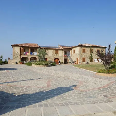 Apartamento Sleeps 4 Pool Wifi T765037 Lajatico