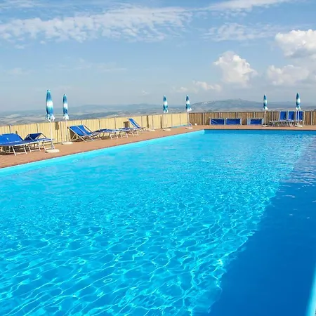 Sleeps 4 Pool Wifi T765037 Apartamento